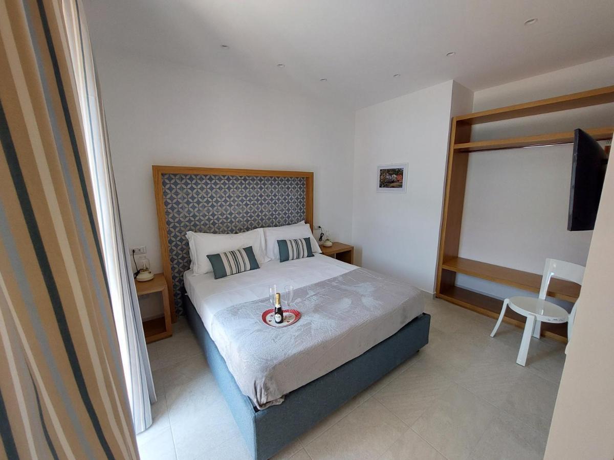 Mistral Luxury Suites Sorrento Exteriér fotografie